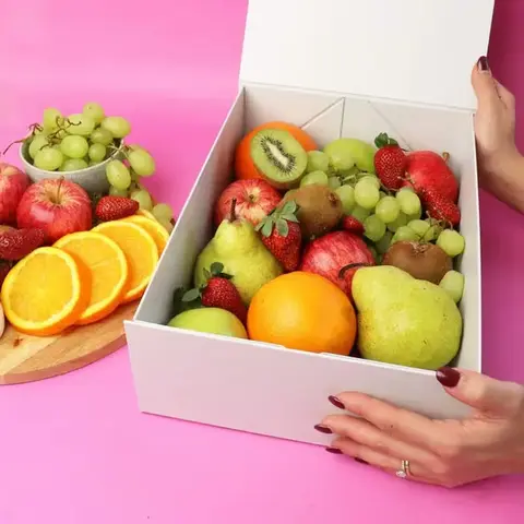 Fresh Seasonal Fruit & Chocolate Gift Box