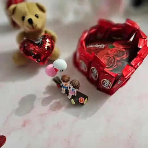 Teddy, Kit Kats & Chocolate Heart