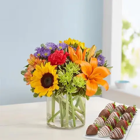 Floral Embrace Bouquet & Dipped Strawberries