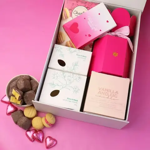 Gourmet Treats & Candle Gift Hamper