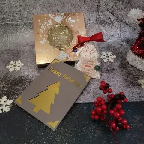 Lindor Truffles & Peppermint Bark Set