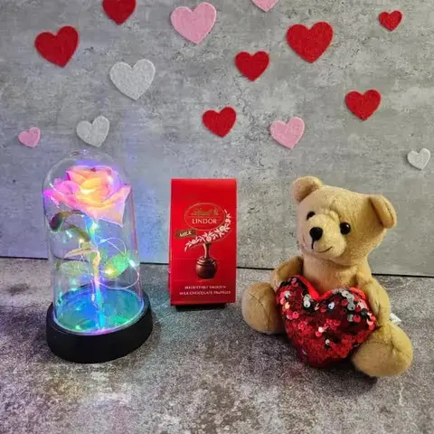 Romantic Radiance Teddy & Rose Lamp