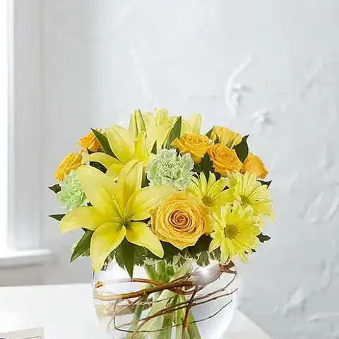 Smiling Surprise Yellow Bouquet