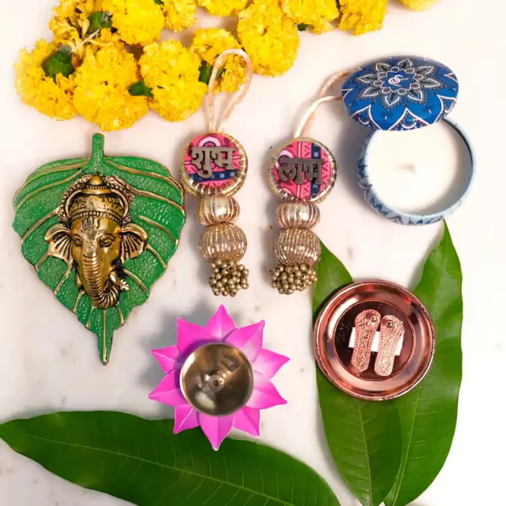 Wall Hangings & Diyas Decor Set