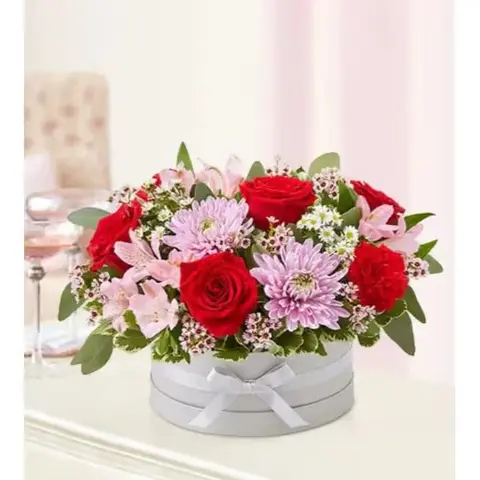 Sweet Love Bouquet in Hatbox