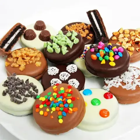 Chocolate-Dipped OREOs, Dozen