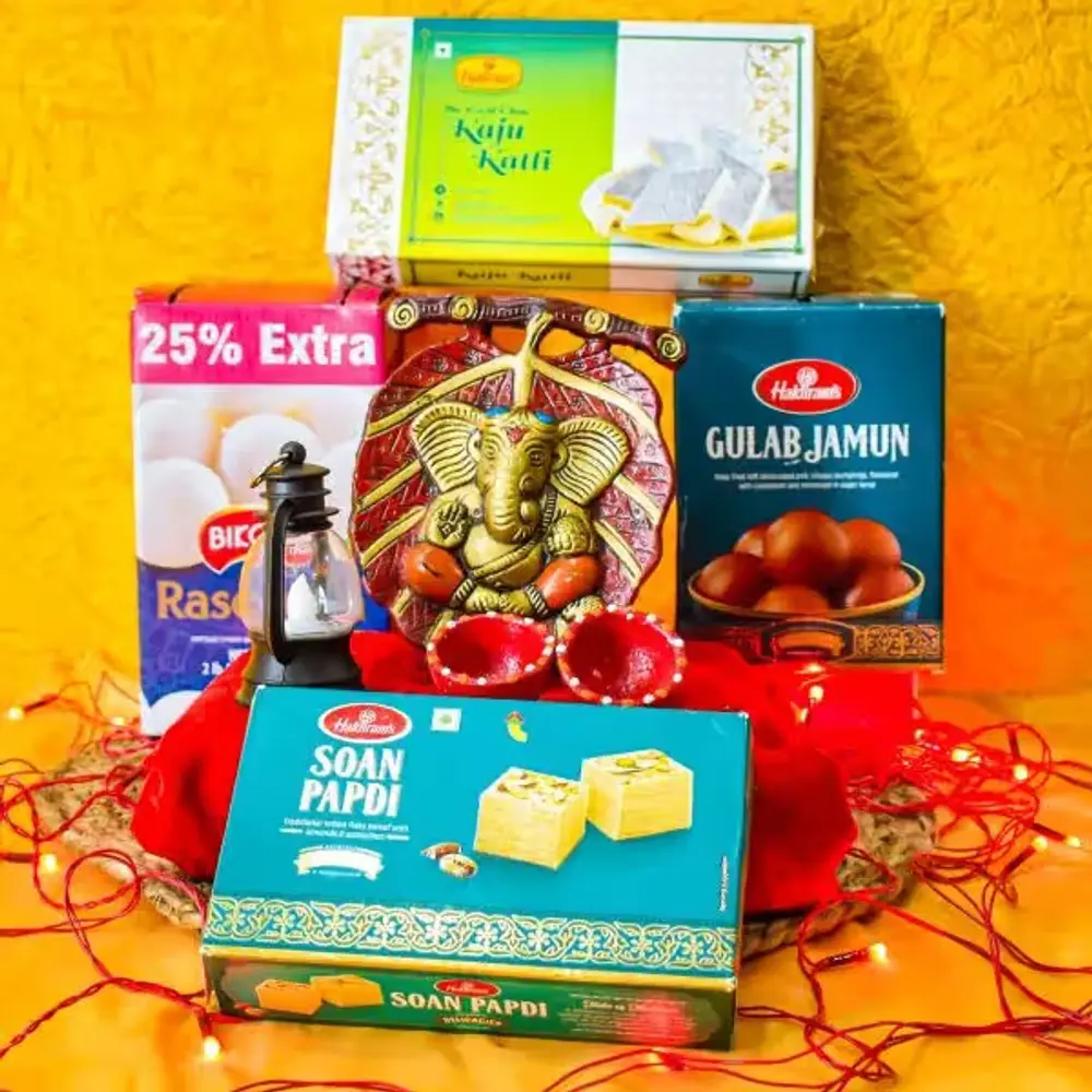 Leaf Ganesha Hanging Diwali Hamper