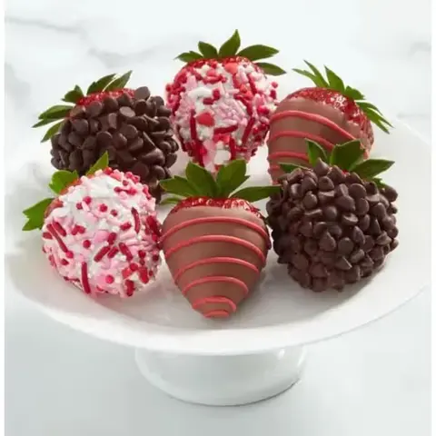 Sweetly Sprinkled Dipped Strawberries