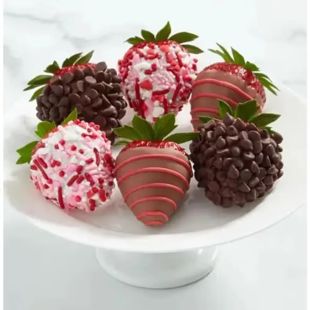Sweetly Sprinkled Dipped Strawberries