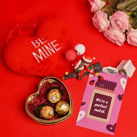 Romantic Hugs Valentine Set