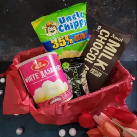 Rasbhari, Pistachios & Chocolate
