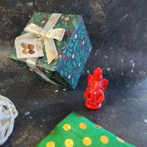 Red Lord Ganesha Idol in Gift Box
