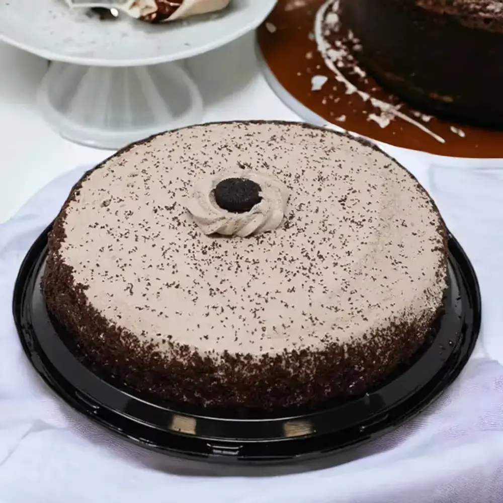 Cookies and Cream Cake, 1 lb