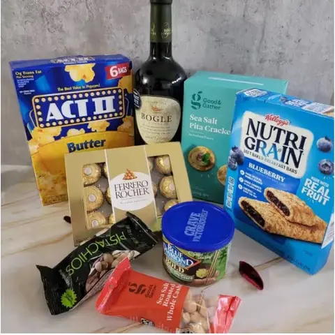 Cabernet, Ferrero Rocher & Snacks Hamper
