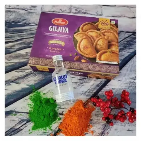Gujiya with Absolut Miniature