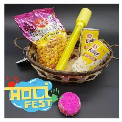 Holi Treat with Gulal & Pichkari