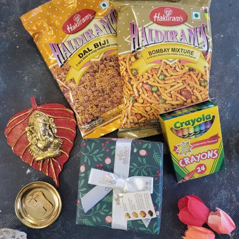 Ganesha Hanging, Truffles, Crayons & Tealight