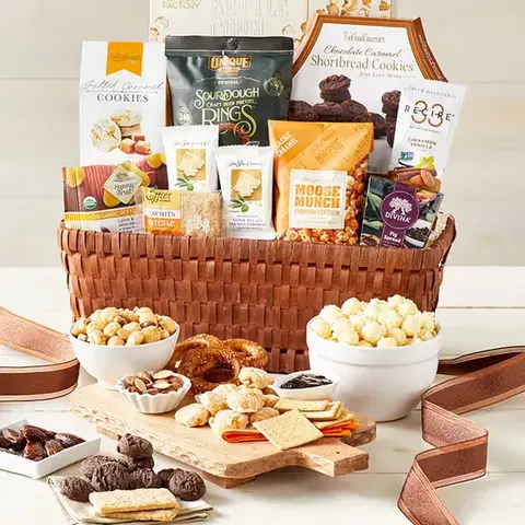 Classic Deluxe Gourmet Gift Basket