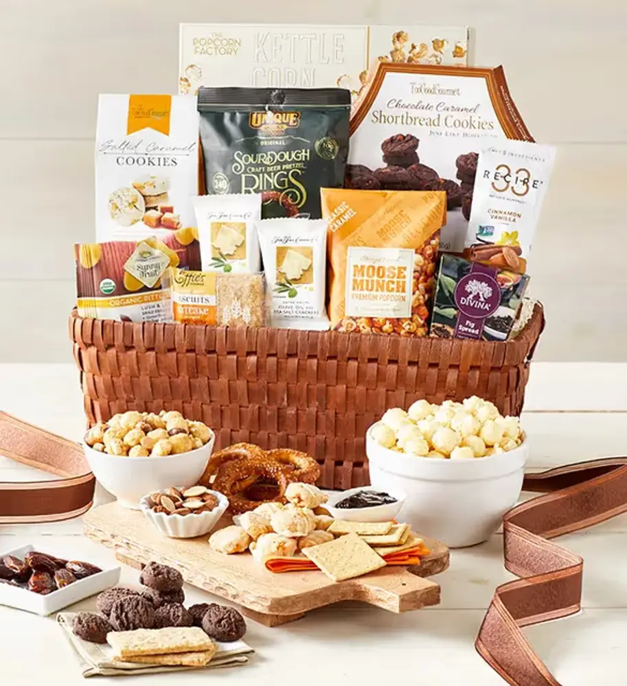 Classic Deluxe Gourmet Gift Basket