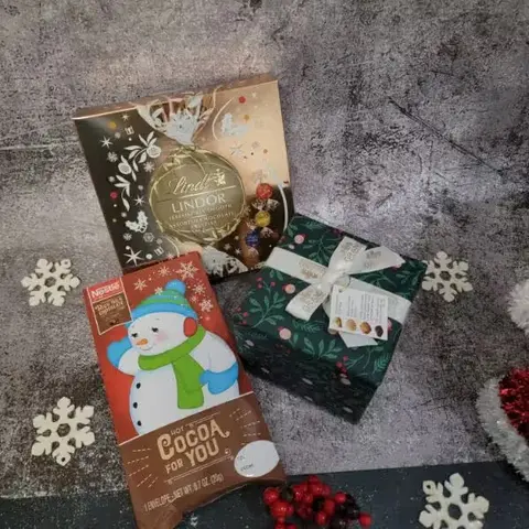 Christmas Lindor, Cocoa & Belgian Truffles
