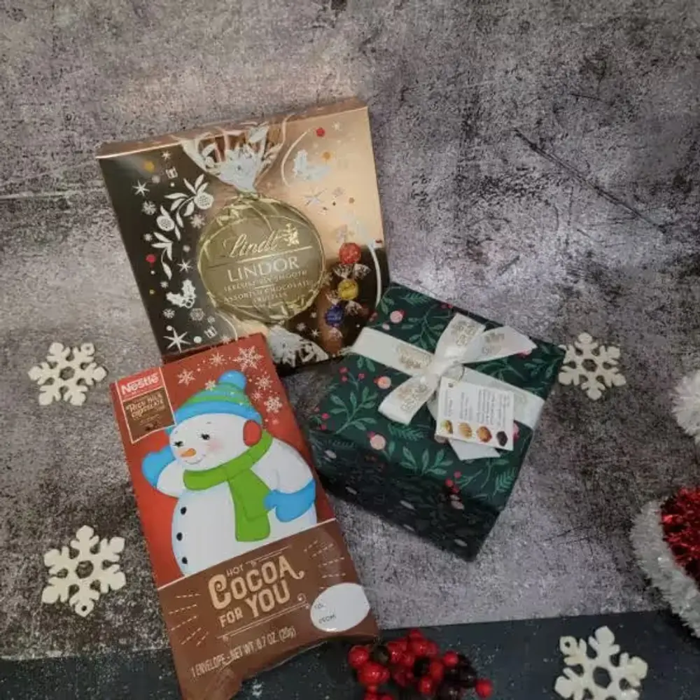 Christmas Lindor, Cocoa & Belgian Truffles