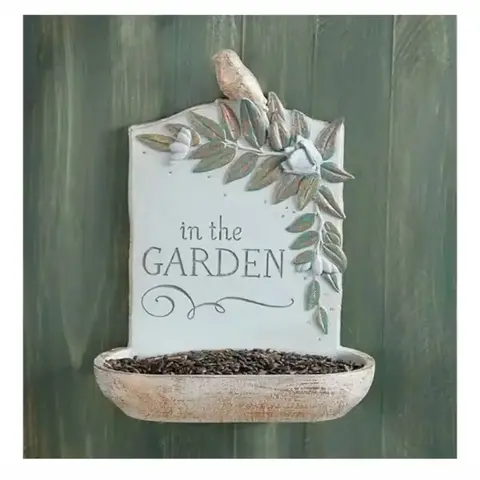 In the Garden Birdfeeder