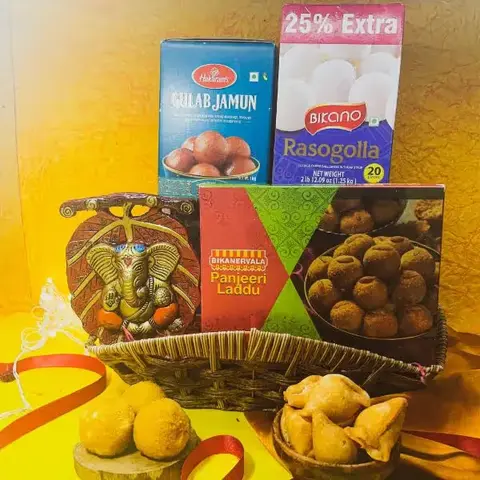 Leaf Ganesha Hanging with Sweets