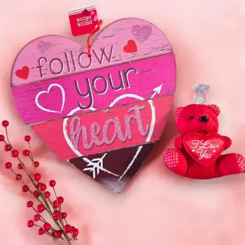 Teddy & Heart Wall Hanging