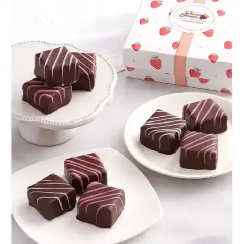 Strawberry Cheesecake Bites & Drizzled Berries