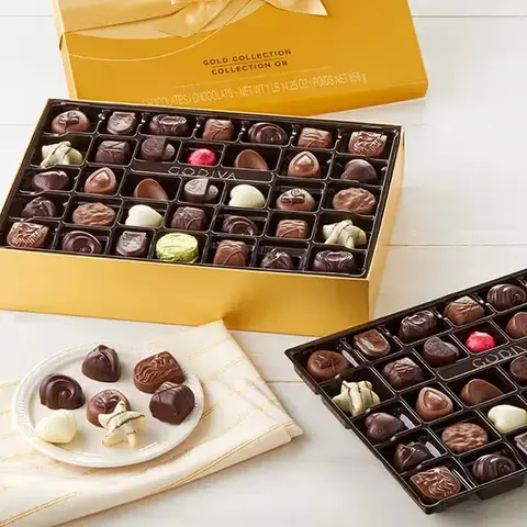 Godiva Signature Gold Ballotin