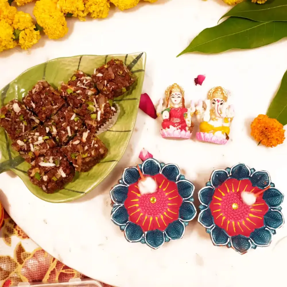 Laxmi Ganesha Idol, Diyas & Dodha Burfi
