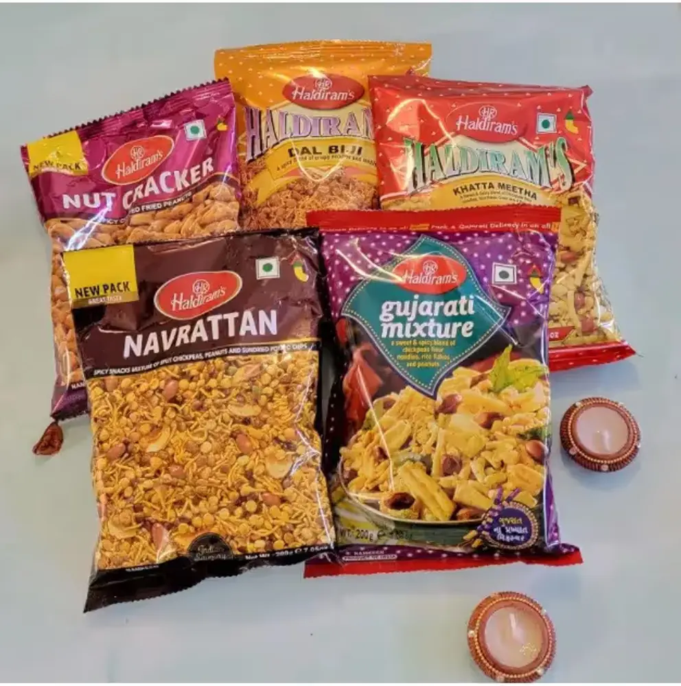 Diyas & Haldiram's Namkeen, 5 Flavors