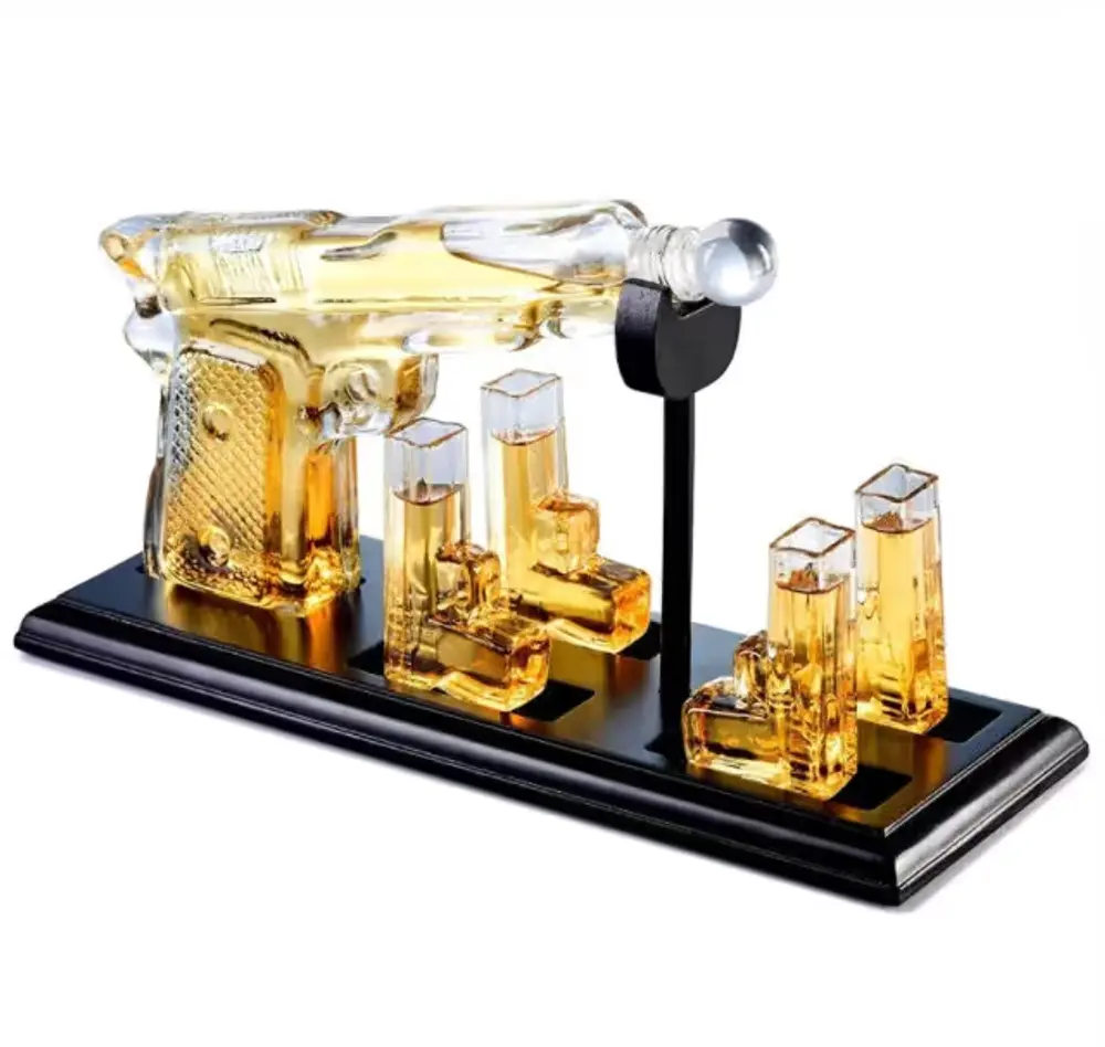 Rifle Whiskey Decanter & Glasses Set
