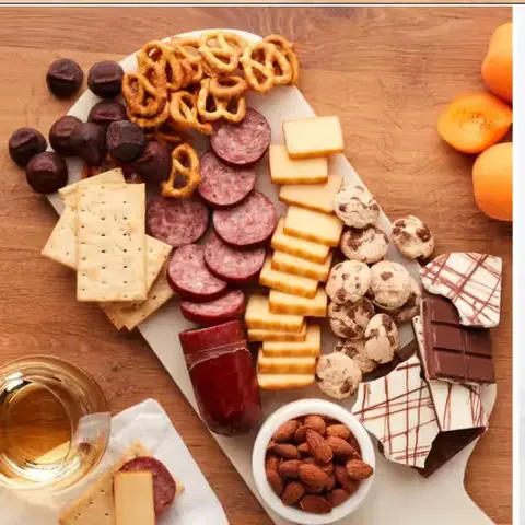 California Wine & Gourmet Snack Basket