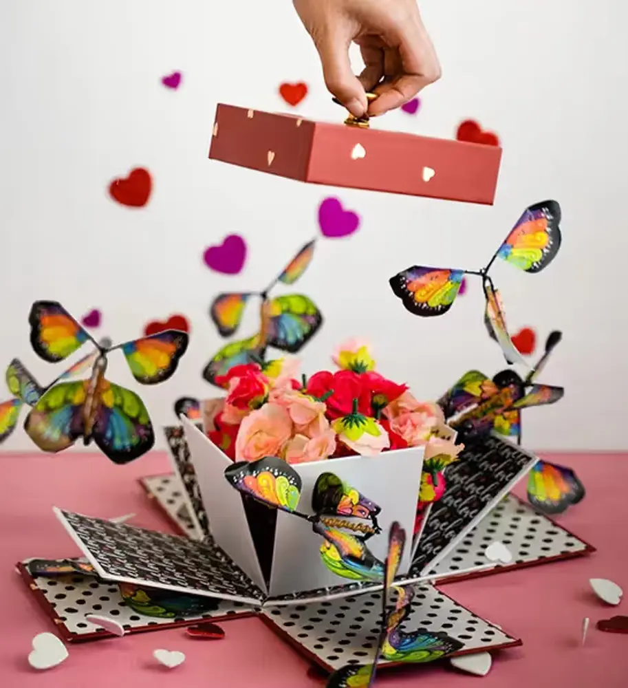 Love Explosion Red Velvet Cake Box